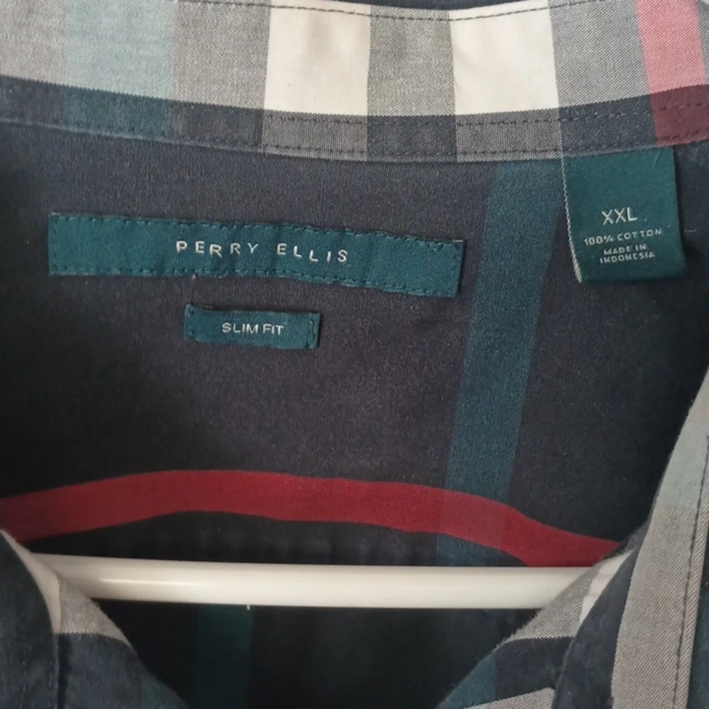 Perry Ellis Men's Plaid Shirt - Multicolor - Picture 3 of 3